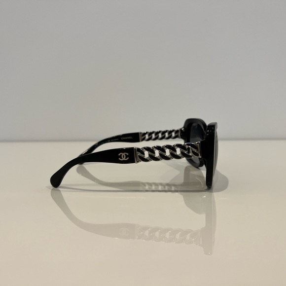 CHANEL INTERLOCKING CC BLACK AND SILVER GRADIENT SUNGLASSES NEW IN BOX! - Picture 6 of 17
